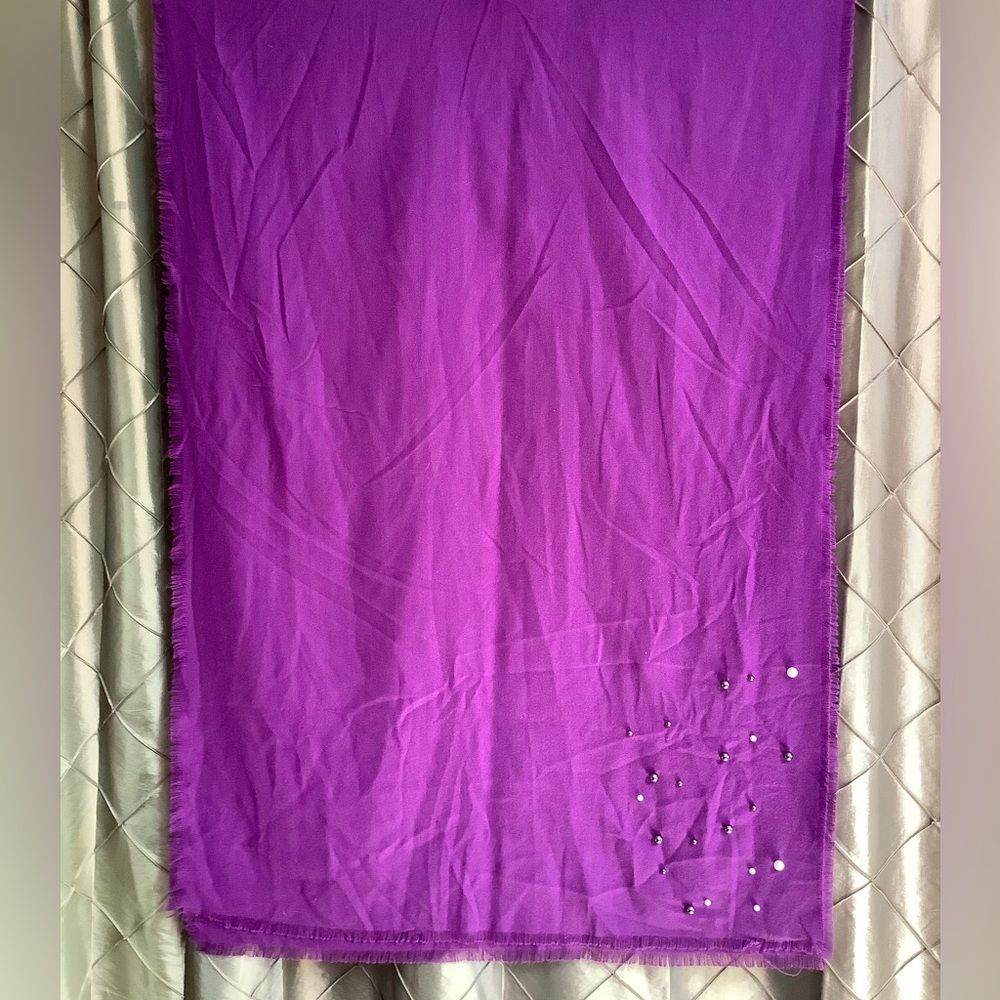 NWOT- Lovely Pashmina w/Pearl Embellished Corners
